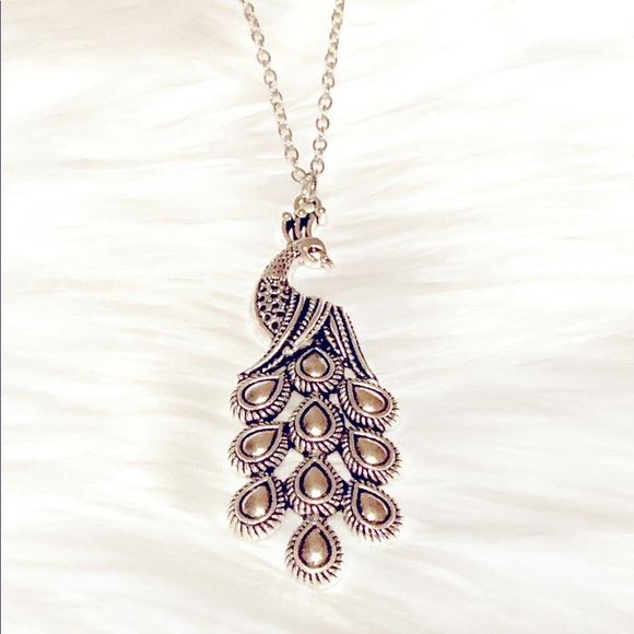 💎💎Silver Peacock Pendant And Necklace - Picture 1 of 4